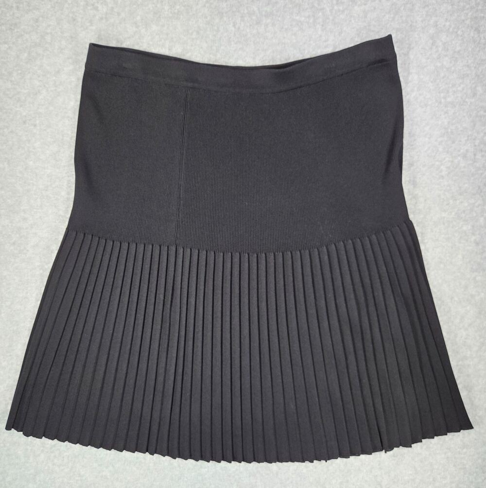 Exclusively Misook Woman Knit Skirt 1X Black Pleated Hem Pull On Acrylic Midi